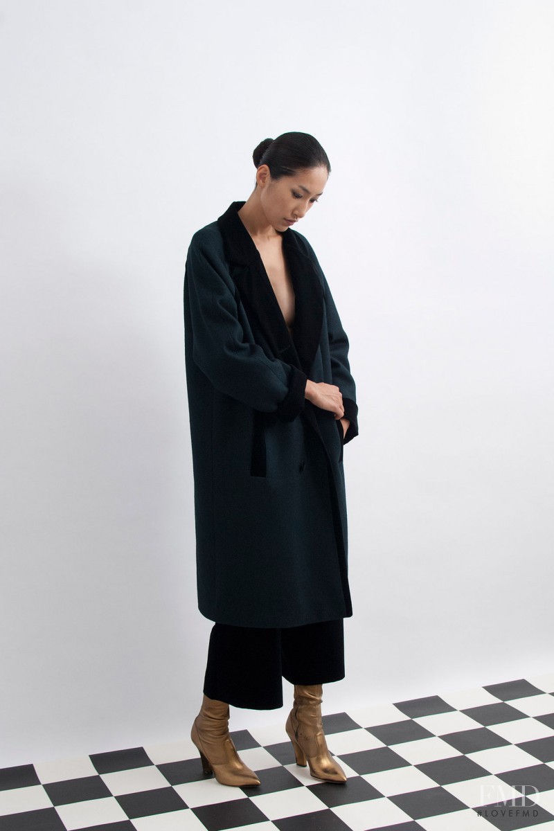Gigi Jeon featured in  the Isa Arfen fashion show for Autumn/Winter 2014