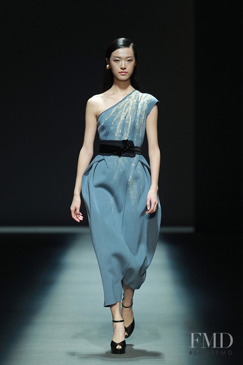 Tian Yi featured in  the Marisfrolg fashion show for Autumn/Winter 2014