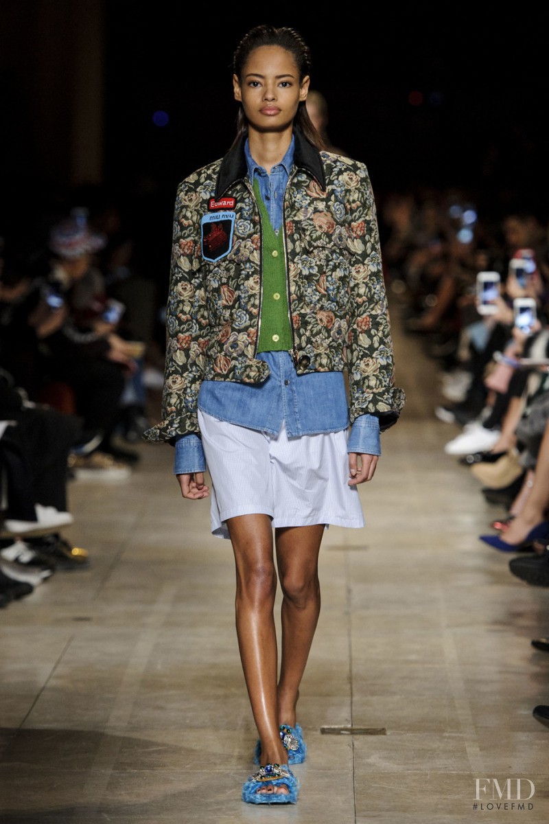 Malaika Firth featured in  the Miu Miu fashion show for Autumn/Winter 2016