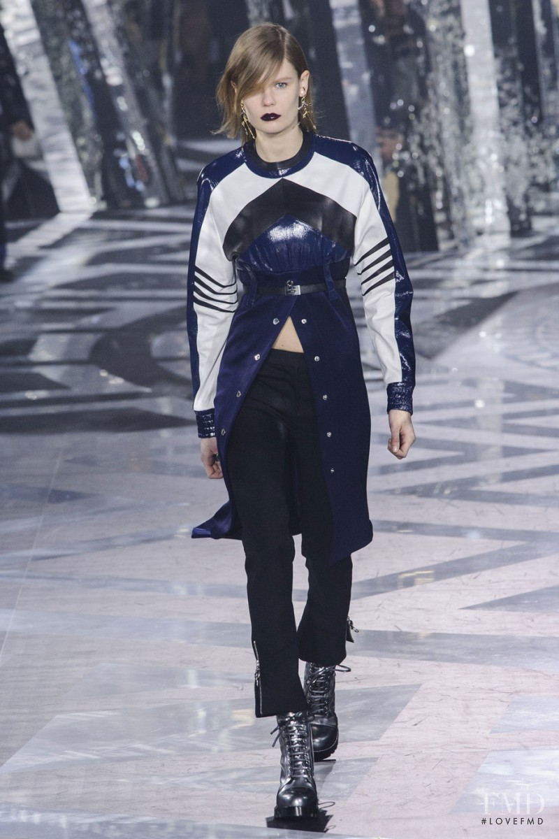 Louis Vuitton fashion show for Autumn/Winter 2016