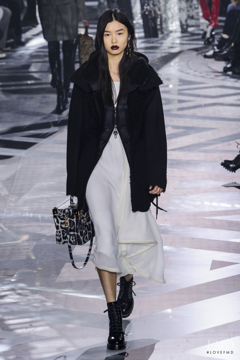 Louis Vuitton fashion show for Autumn/Winter 2016