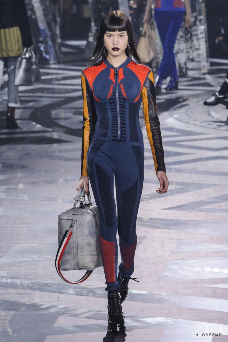 Louis Vuitton fashion show for Autumn/Winter 2016