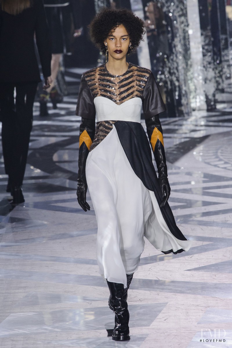 Louis Vuitton fashion show for Autumn/Winter 2016