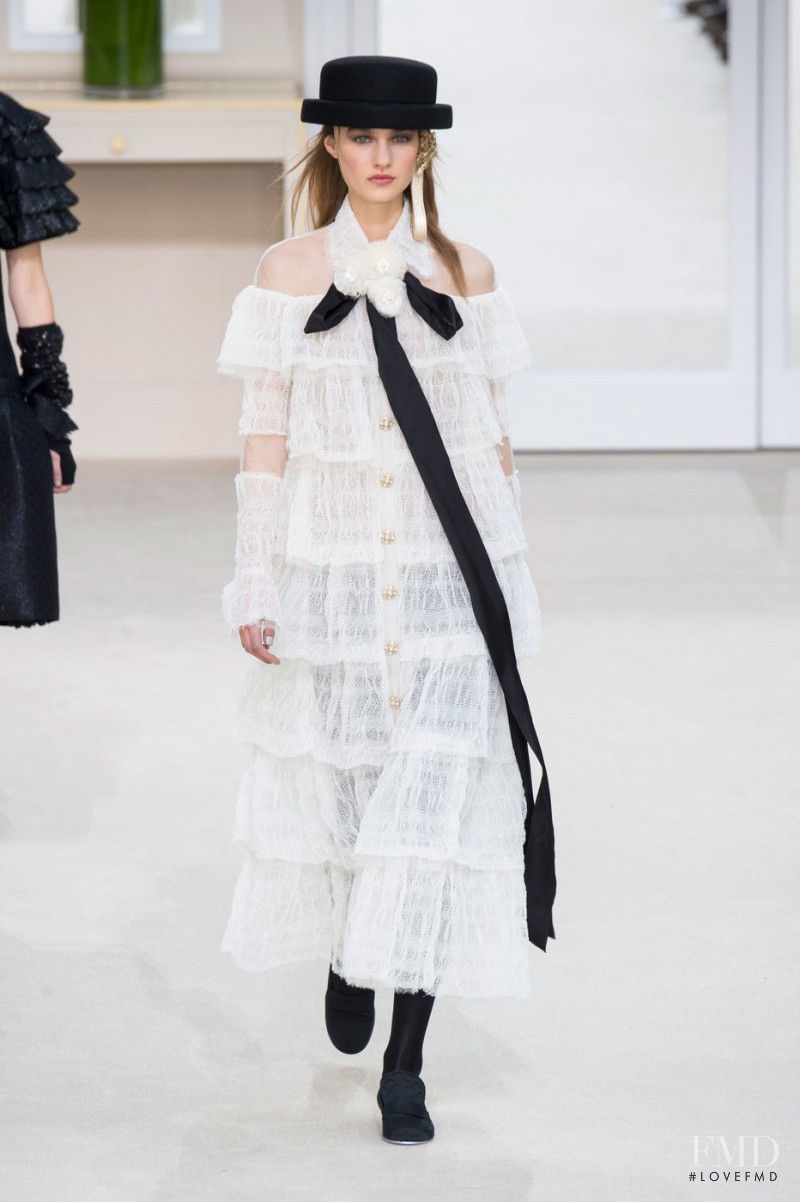 Maartje Verhoef featured in  the Chanel fashion show for Autumn/Winter 2016