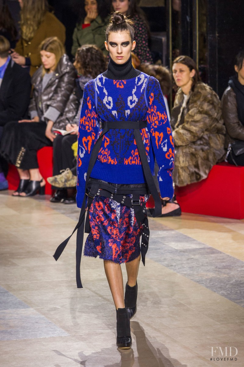 Marte Mei van Haaster featured in  the Sacai fashion show for Autumn/Winter 2016