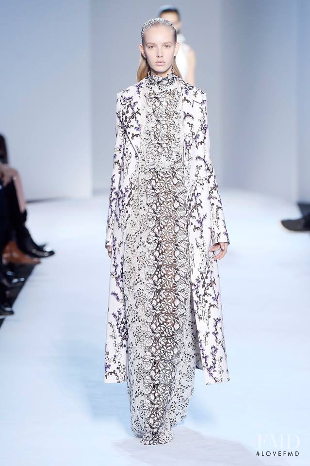 Jessie Bloemendaal featured in  the Giambattista Valli fashion show for Autumn/Winter 2016