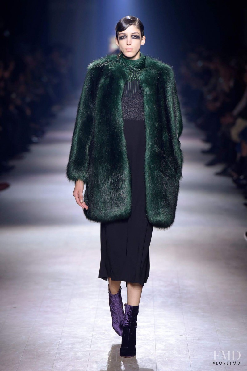 Barbara Sanchez featured in  the Dries van Noten fashion show for Autumn/Winter 2016