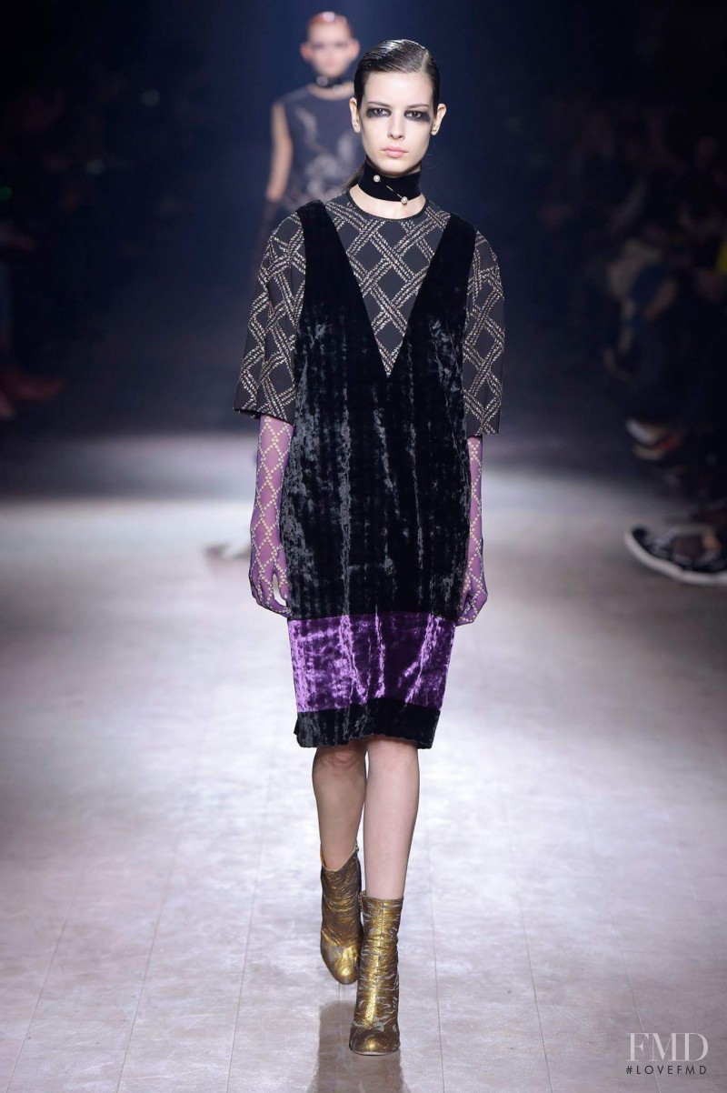 Isabella Ridolfi featured in  the Dries van Noten fashion show for Autumn/Winter 2016