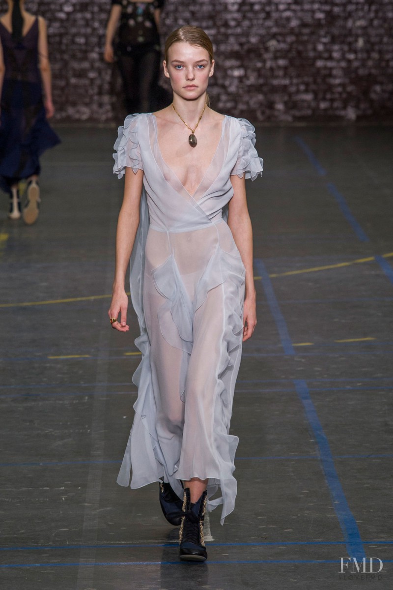 Roos Abels featured in  the John Galliano fashion show for Autumn/Winter 2016