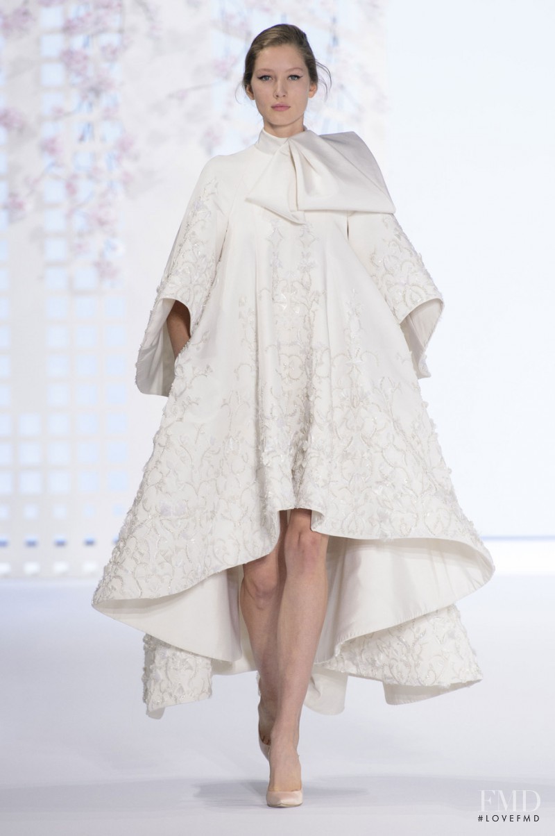 Ralph & Russo fashion show for Spring/Summer 2016