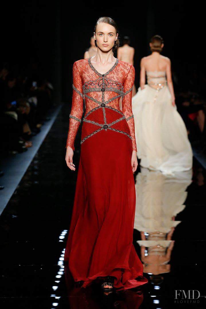 Stasha Yatchuk featured in  the Reem Acra fashion show for Autumn/Winter 2016