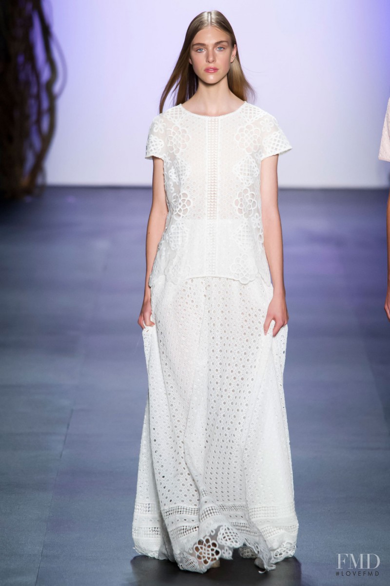 Tadashi Shoji fashion show for Spring/Summer 2016