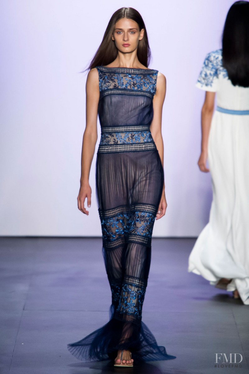 Tadashi Shoji fashion show for Spring/Summer 2016