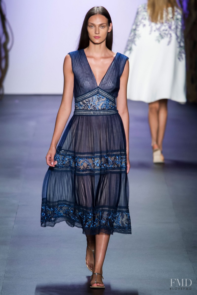 Tadashi Shoji fashion show for Spring/Summer 2016