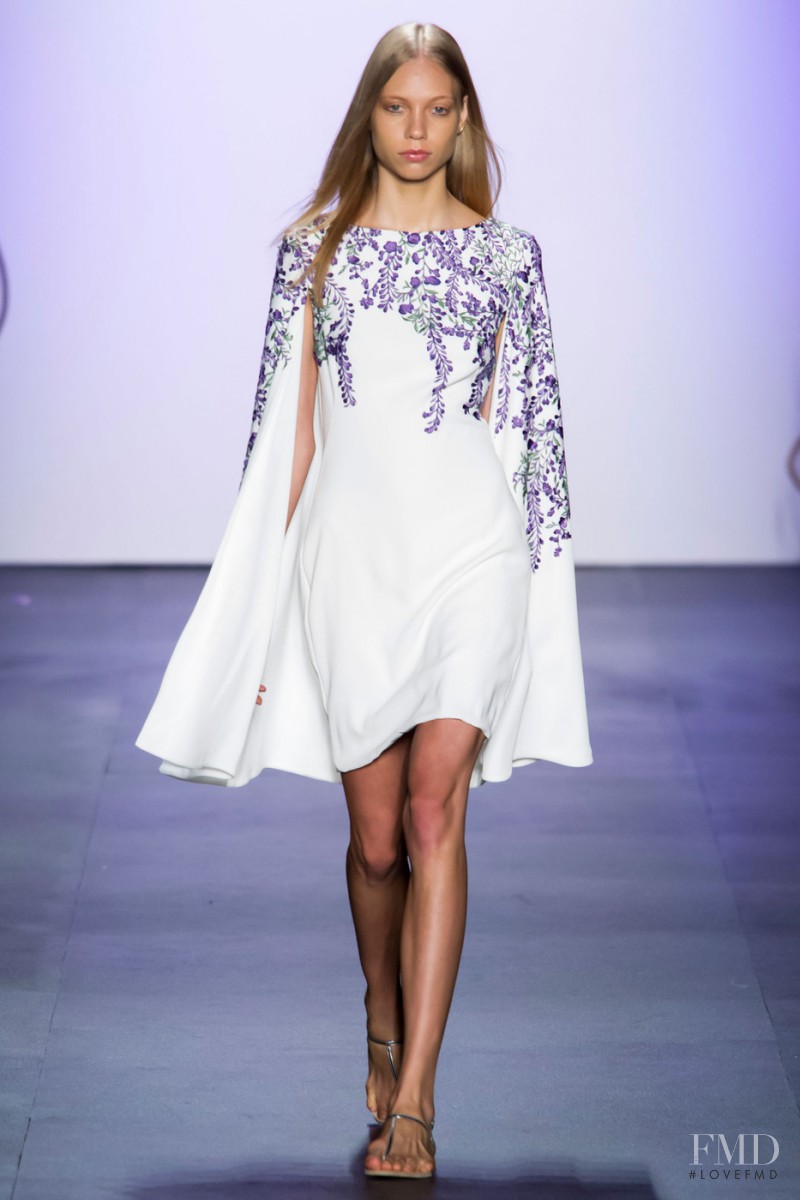 Tadashi Shoji fashion show for Spring/Summer 2016