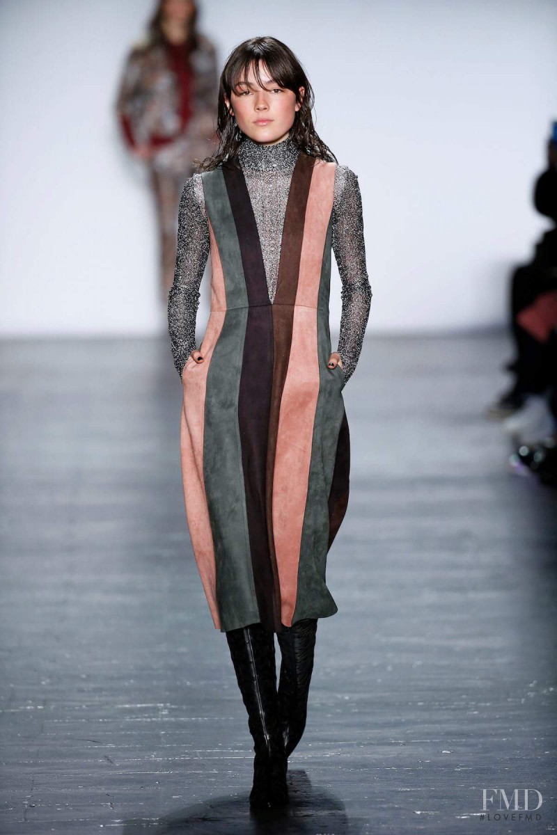 Lary Müller featured in  the Vivienne Tam fashion show for Autumn/Winter 2016