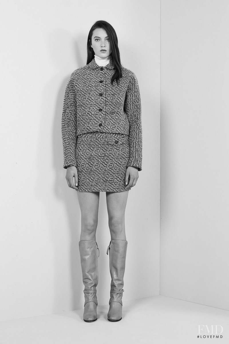 Matilda Lowther featured in  the Paul et Joe fashion show for Pre-Fall 2015