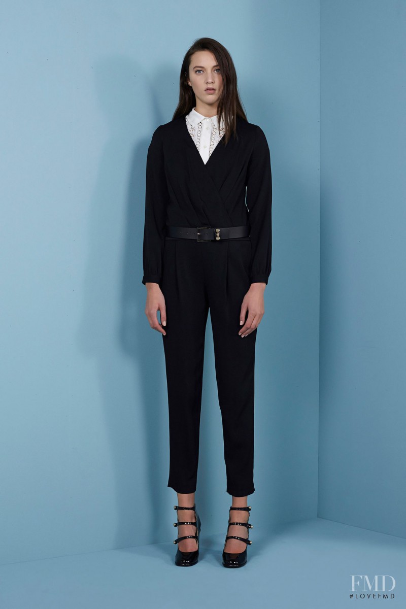 Matilda Lowther featured in  the Paul et Joe fashion show for Pre-Fall 2015