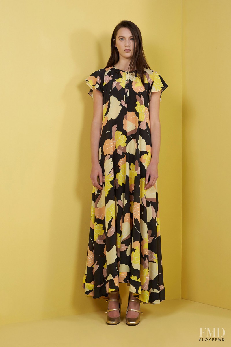 Matilda Lowther featured in  the Paul et Joe fashion show for Pre-Fall 2015