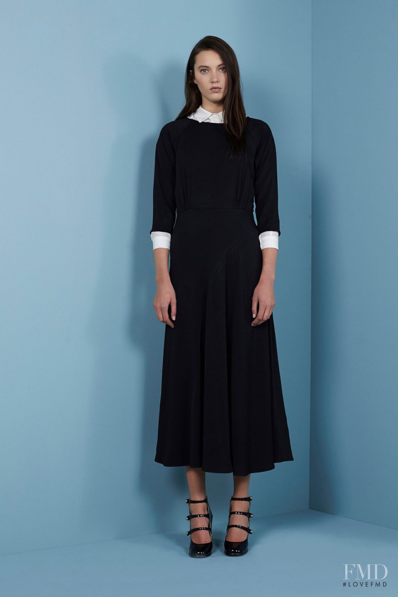 Matilda Lowther featured in  the Paul et Joe fashion show for Pre-Fall 2015