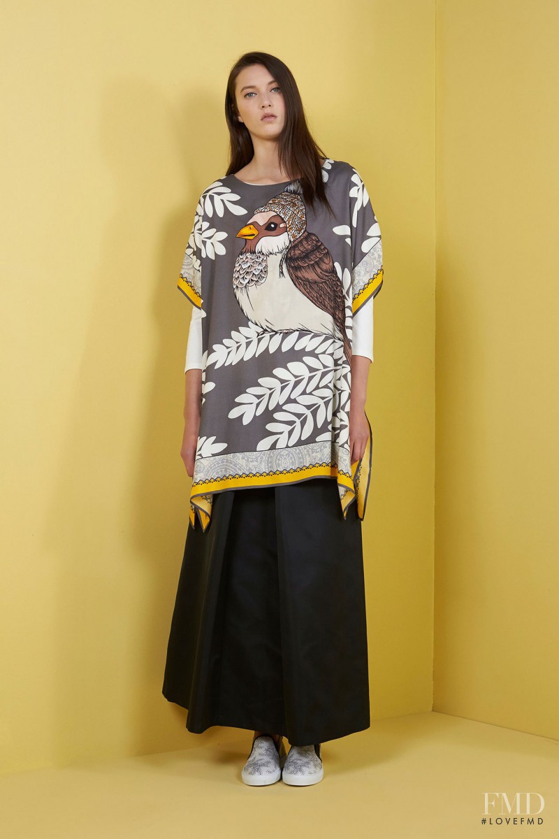 Matilda Lowther featured in  the Paul et Joe fashion show for Pre-Fall 2015