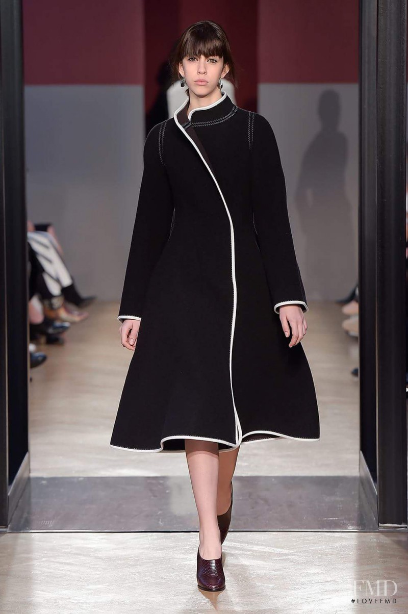 Mayka Merino featured in  the Sportmax fashion show for Autumn/Winter 2016