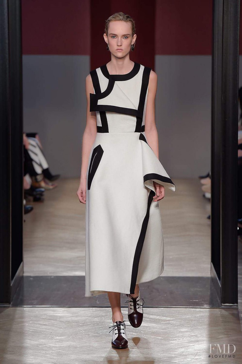 Harleth Kuusik featured in  the Sportmax fashion show for Autumn/Winter 2016