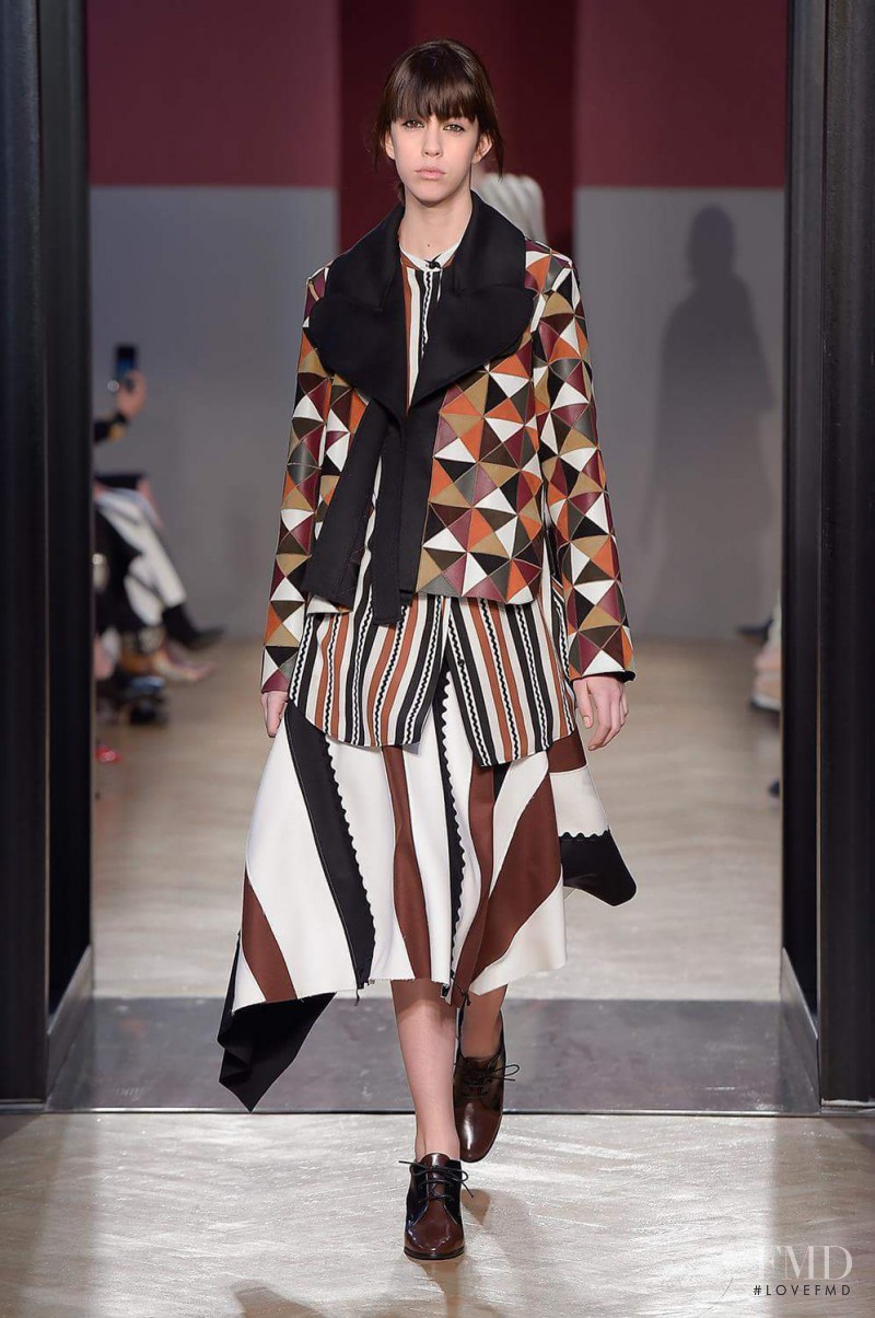 Mayka Merino featured in  the Sportmax fashion show for Autumn/Winter 2016