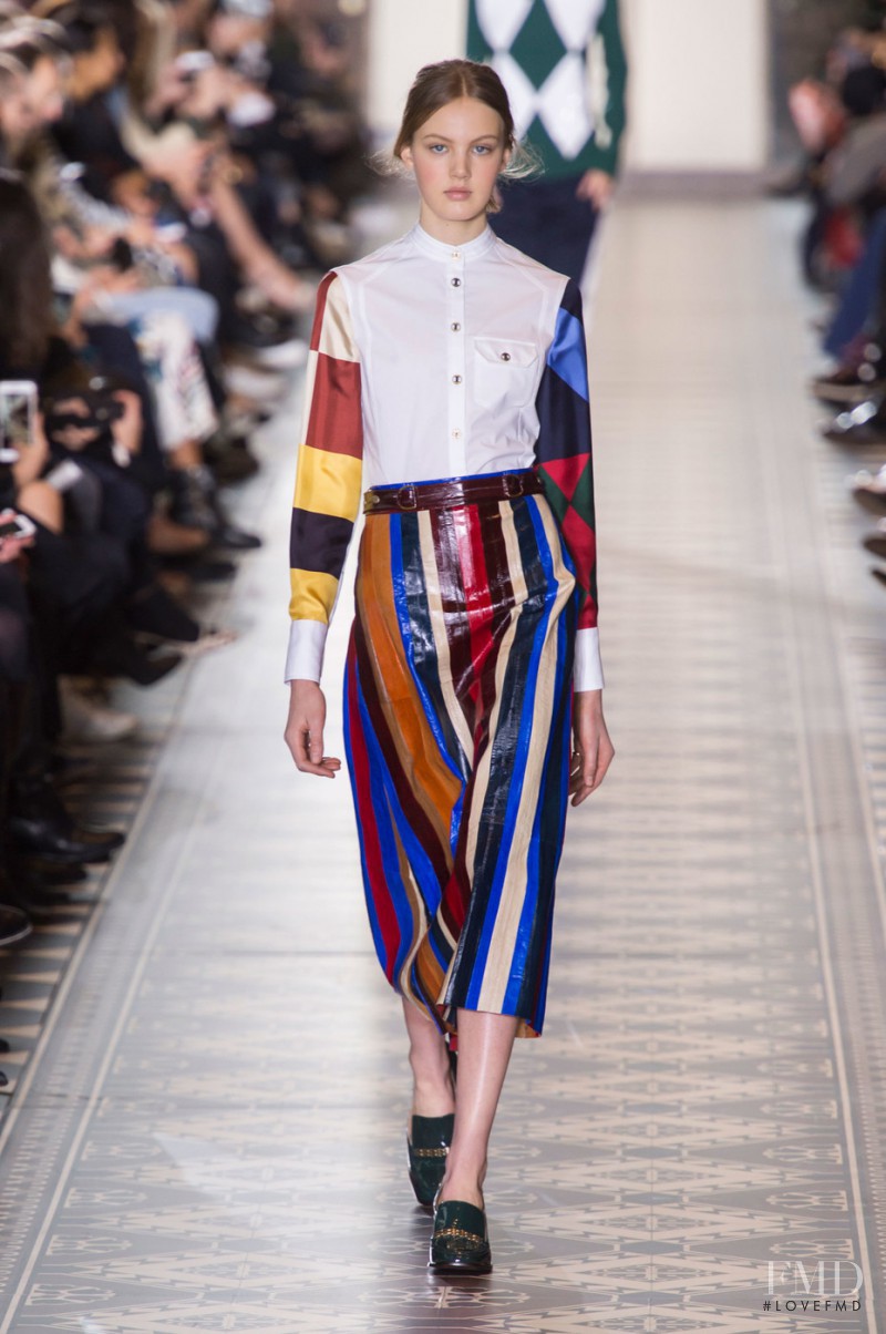 Noa Vermeer featured in  the Tory Burch fashion show for Autumn/Winter 2016