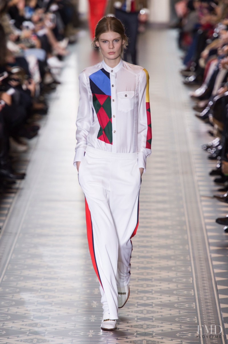 Tory Burch fashion show for Autumn/Winter 2016