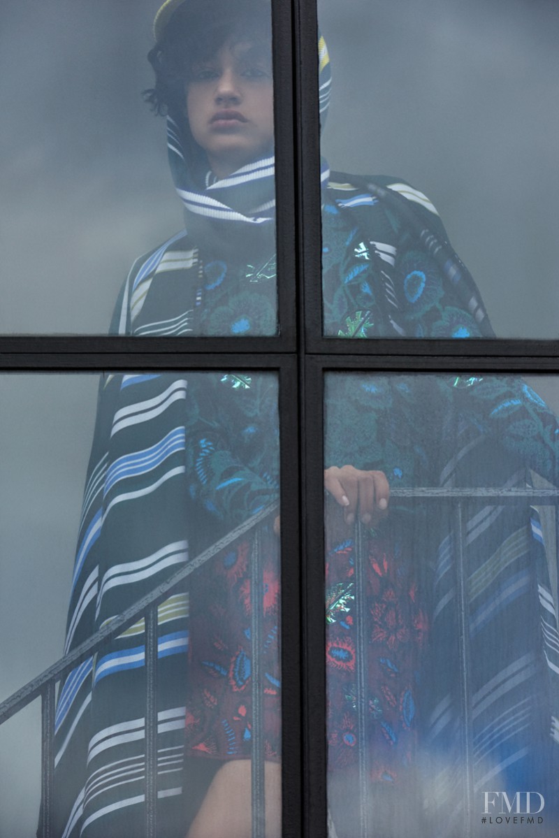 Damaris Goddrie featured in  the Kenzo Churchill Gardens advertisement for Autumn/Winter 2015