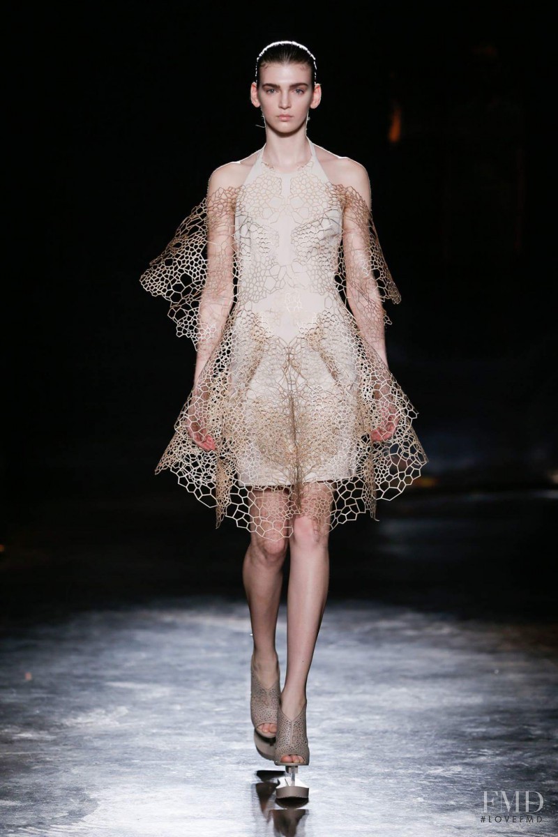 Iris Van Herpen fashion show for Autumn/Winter 2016