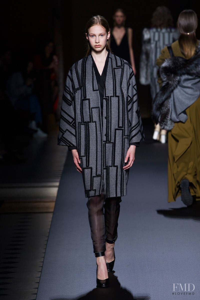 Vionnet fashion show for Autumn/Winter 2016