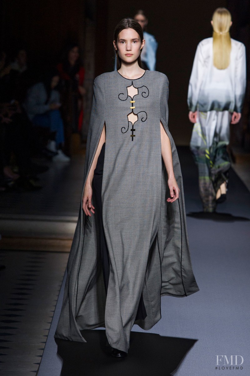 Vionnet fashion show for Autumn/Winter 2016