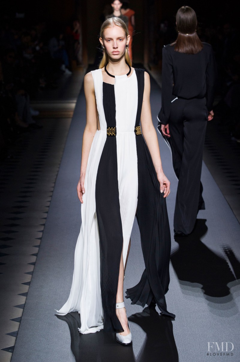 Jessie Bloemendaal featured in  the Vionnet fashion show for Autumn/Winter 2016