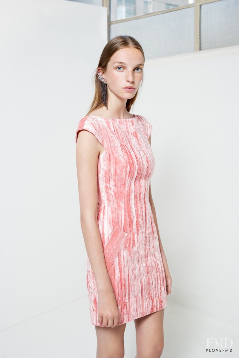 Jamilla Hoogenboom featured in  the Topshop fashion show for Resort 2016