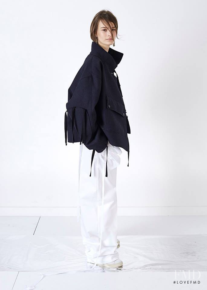 Josephine Kleinendorst featured in  the Ports 1961 fashion show for Pre-Fall 2016