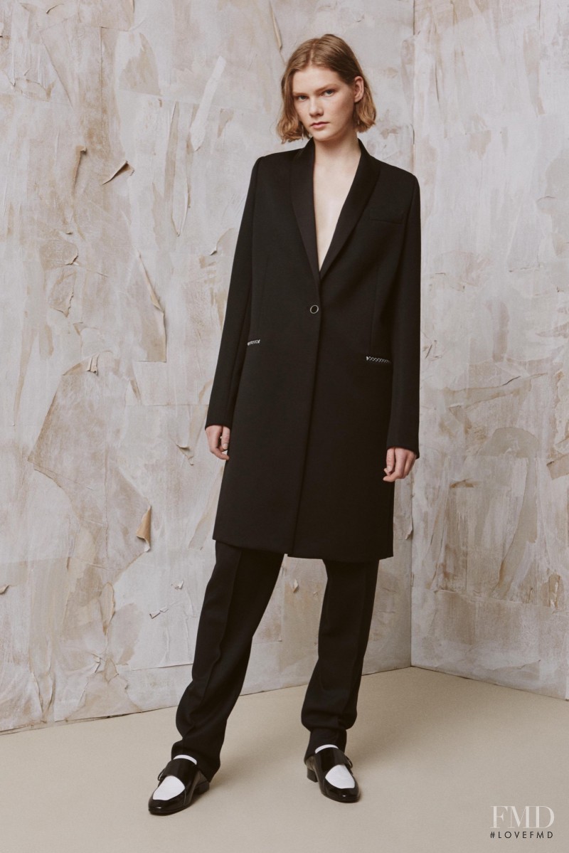 Marland Backus featured in  the EDUN fashion show for Resort 2016