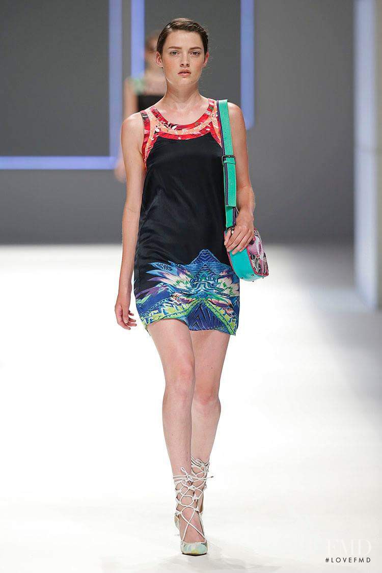 Kristen Murphy featured in  the Custo Barcelona fashion show for Spring/Summer 2016