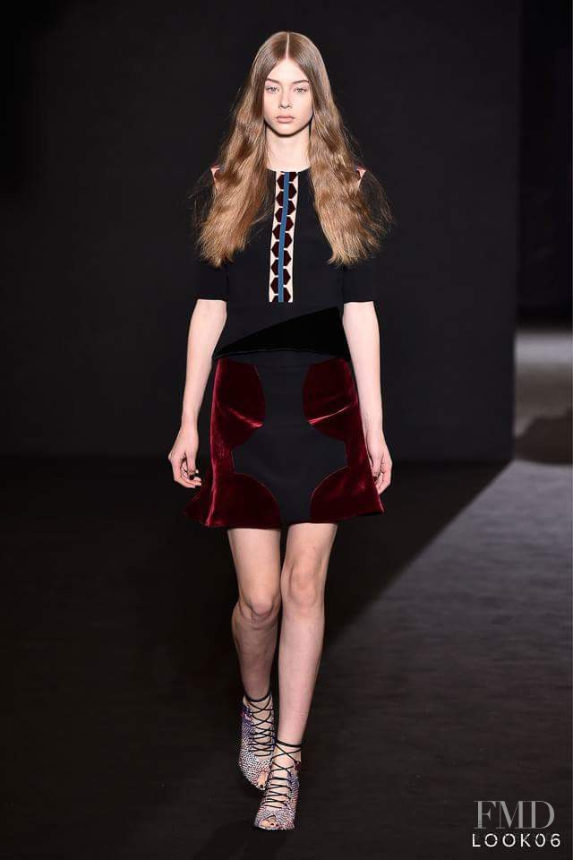 Lauren de Graaf featured in  the Roland Mouret fashion show for Autumn/Winter 2016