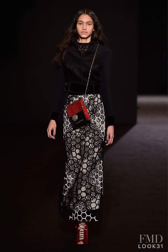 Hanne Linhares featured in  the Roland Mouret fashion show for Autumn/Winter 2016