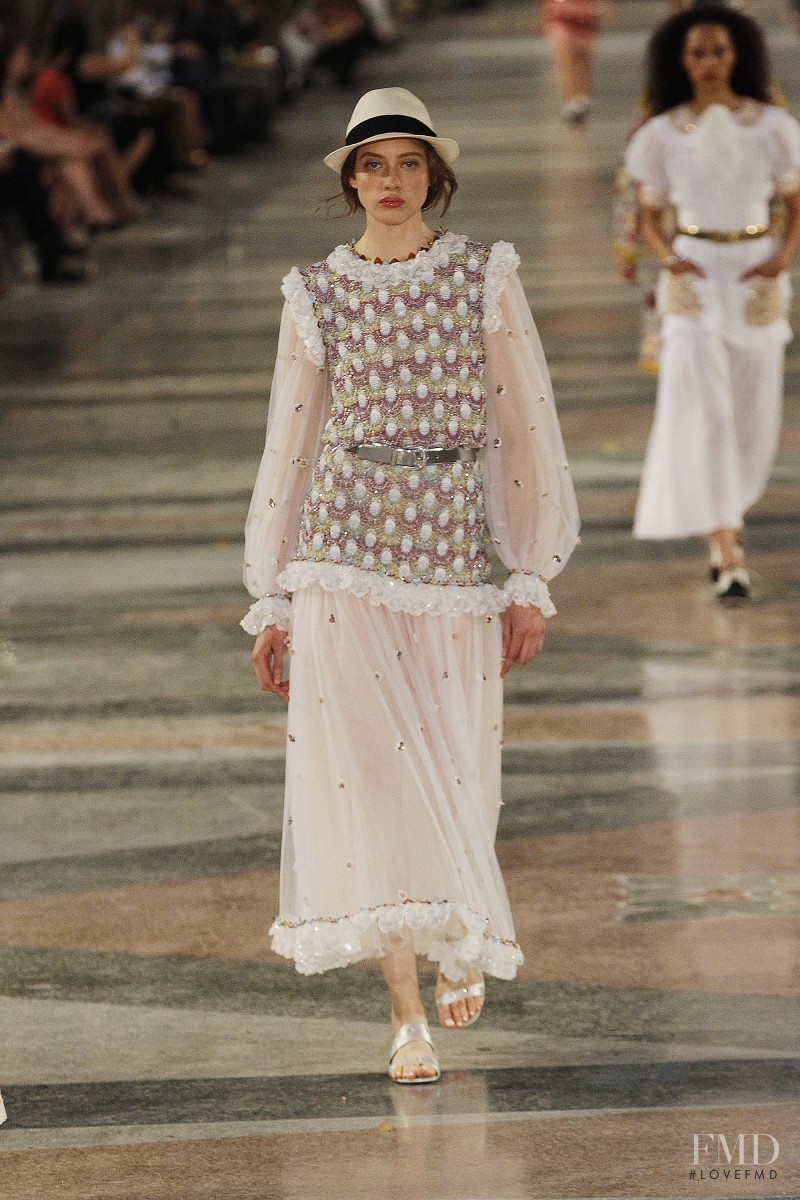 Odette Pavlova featured in  the Chanel fashion show for Cruise 2017