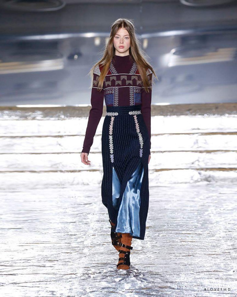 Lauren de Graaf featured in  the Peter Pilotto fashion show for Autumn/Winter 2016