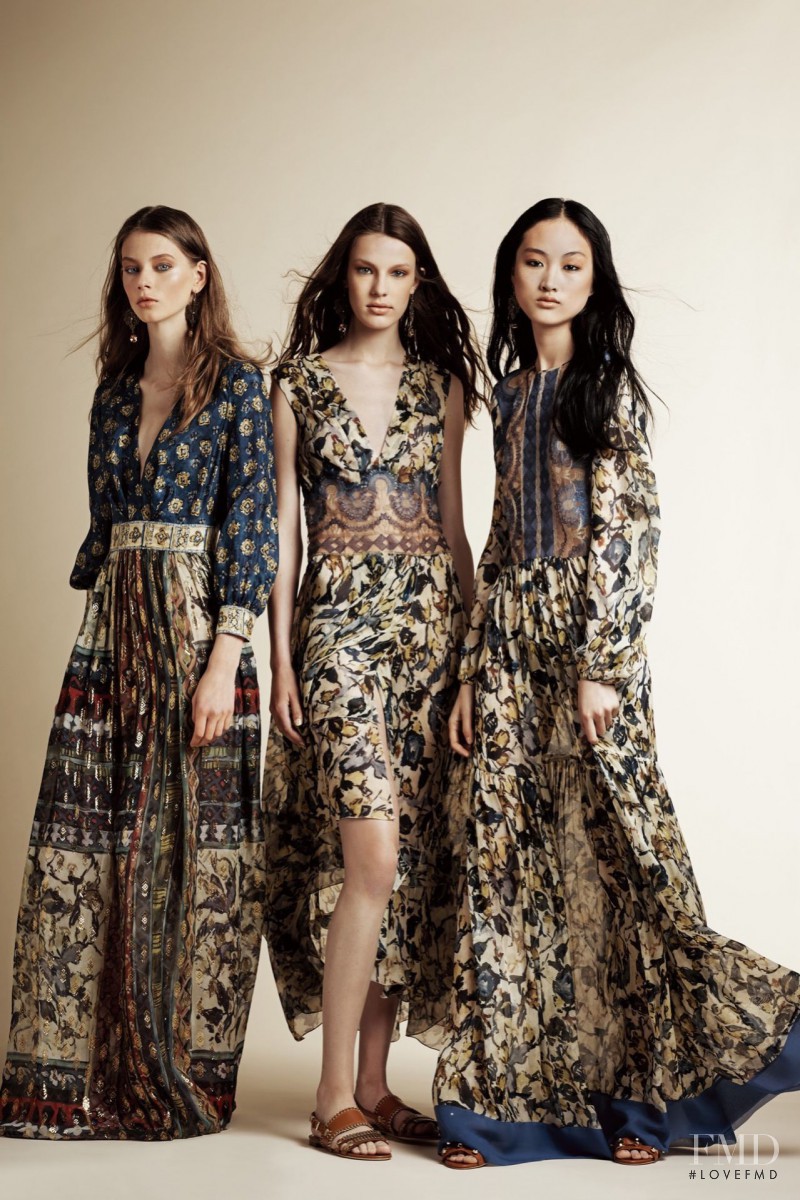 Lauren de Graaf featured in  the Alberta Ferretti fashion show for Resort 2016