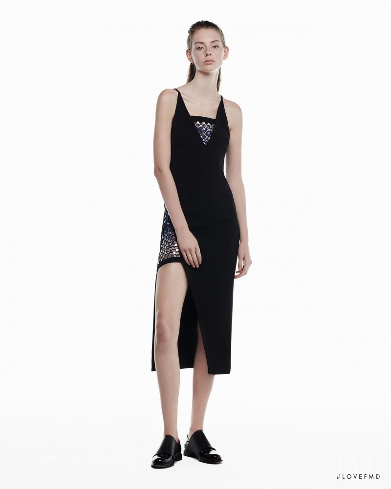 Lauren de Graaf featured in  the David Koma fashion show for Resort 2016