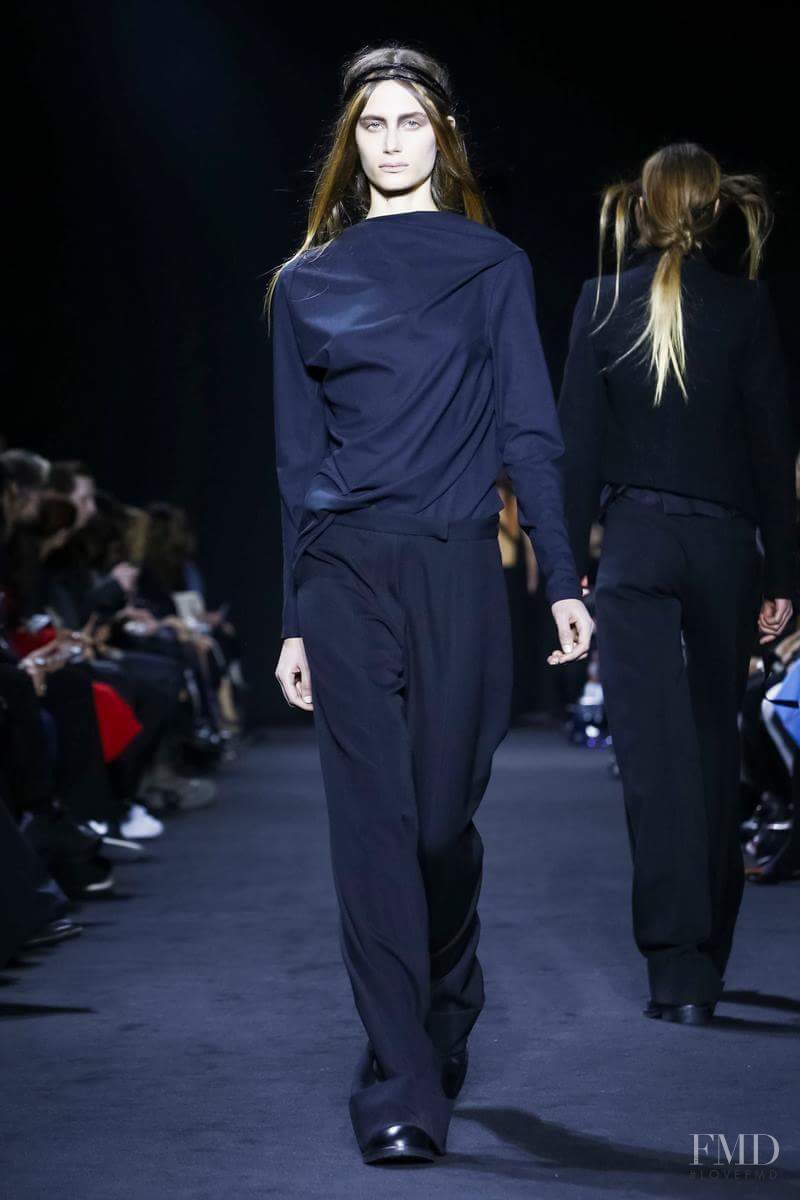 Ann Demeulemeester fashion show for Autumn/Winter 2016