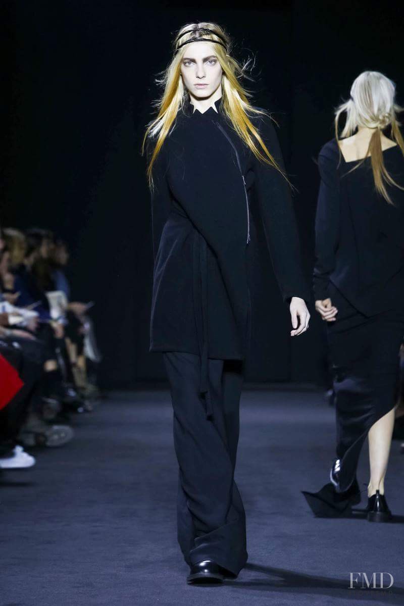 Ann Demeulemeester fashion show for Autumn/Winter 2016