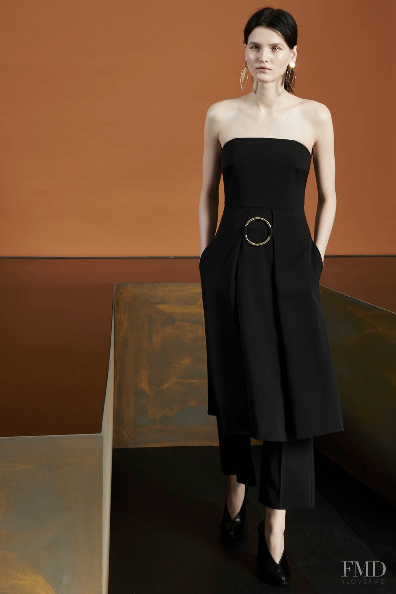 Katlin Aas featured in  the Stella McCartney fashion show for Pre-Fall 2015