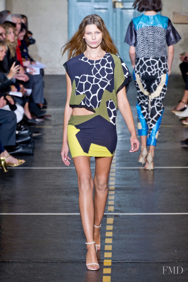 Felipe Oliveira Baptista fashion show for Spring/Summer 2013