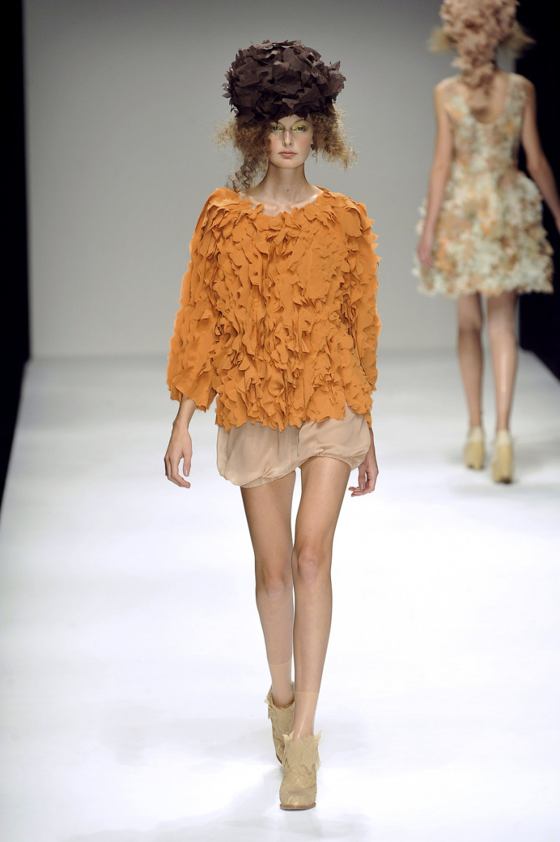 John Rocha fashion show for Spring/Summer 2010